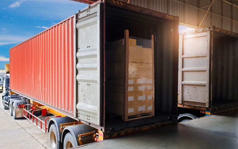 Maximizing Shipments: How Many Pallets Is a Full Truckload?